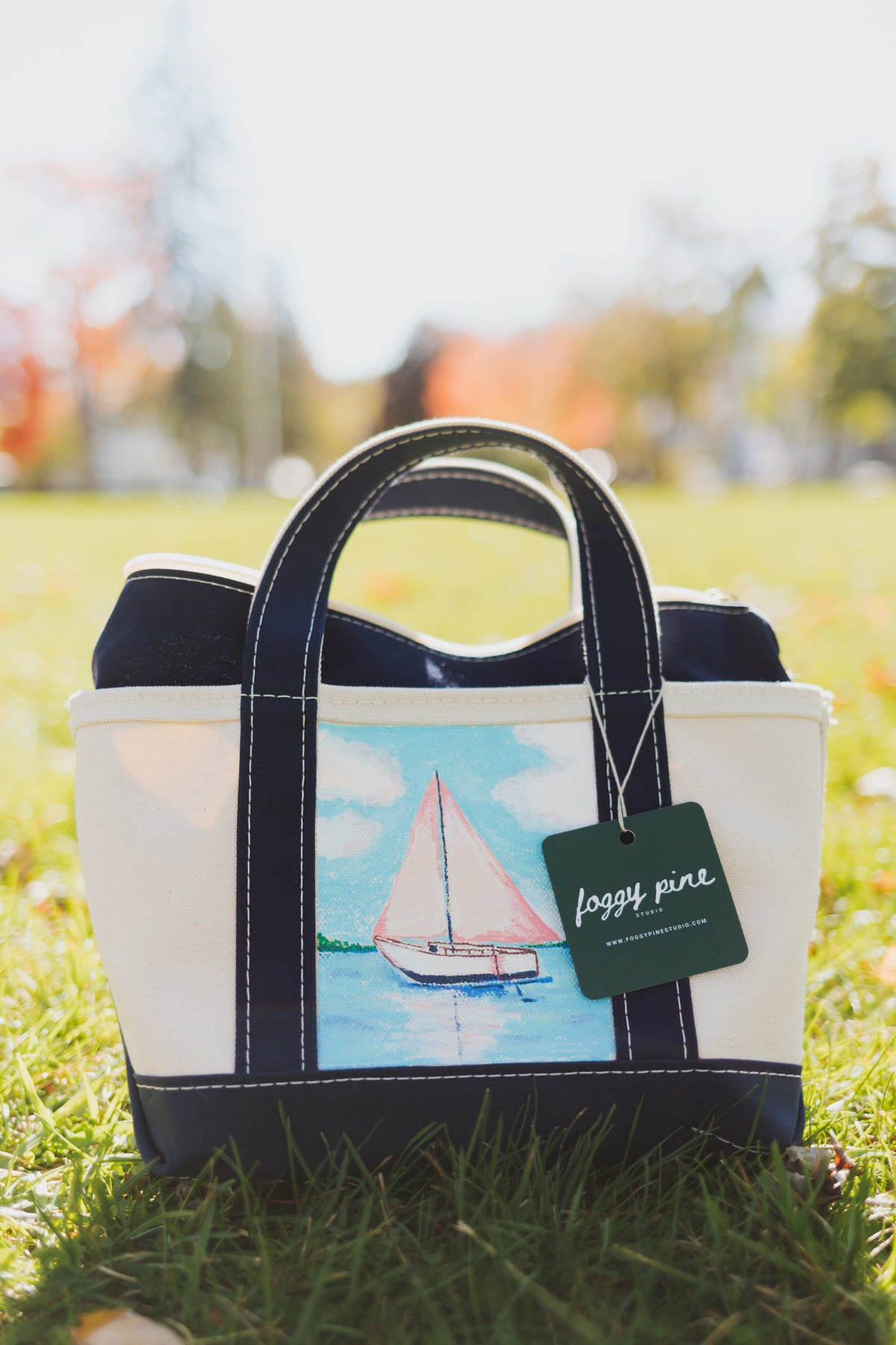 Hand-Painted L.L.Bean Boat and Tote MINI Zip-Top – Blue with Pink Sail Full-Panel Original Artwork
